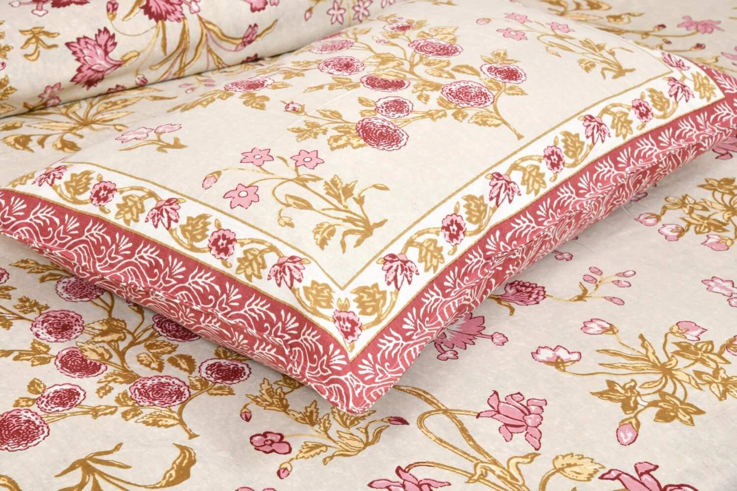 Pink Yellow Printed Cotton Bedsheet King Size