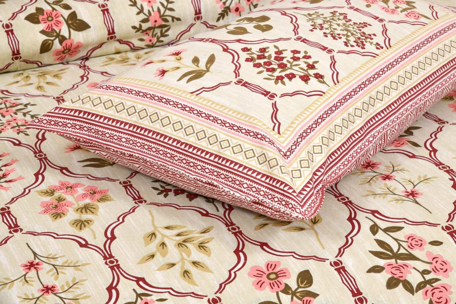 Pink Floral Printed Cotton Bedsheet